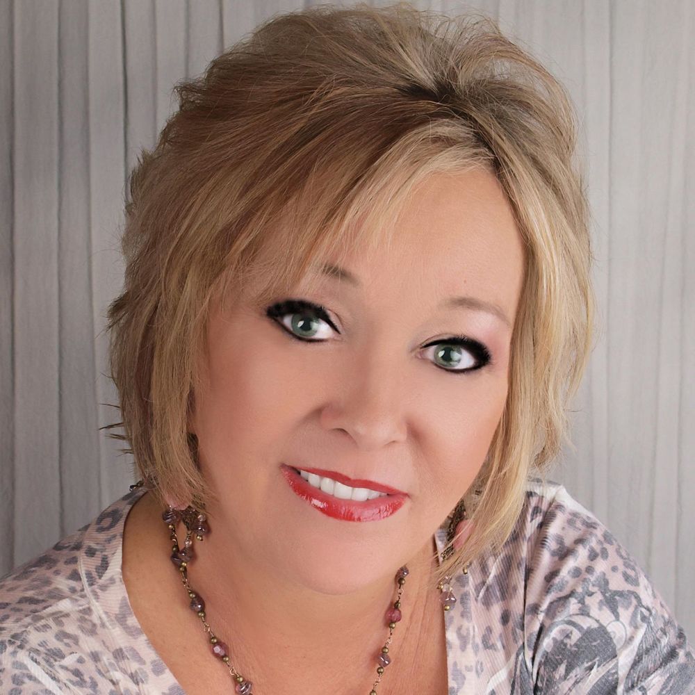 Meet your Posher, Marcia